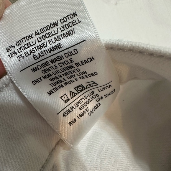 New Joe's Jeans High Rise Flare White Distressed Jeans Women’s Size 23” Long - Picture 6 of 16